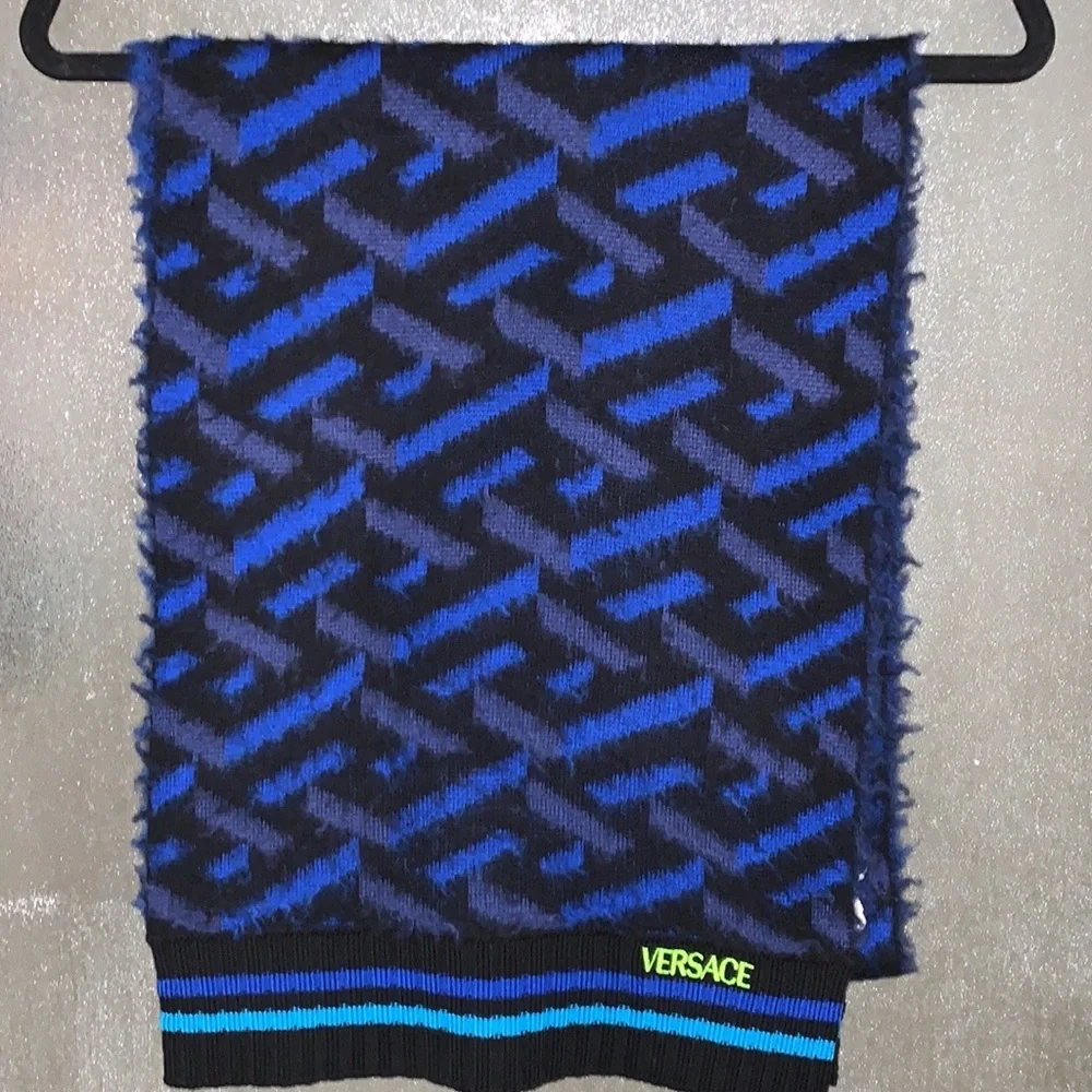 Authentic Versace Greta Wool Scarf Unisex
